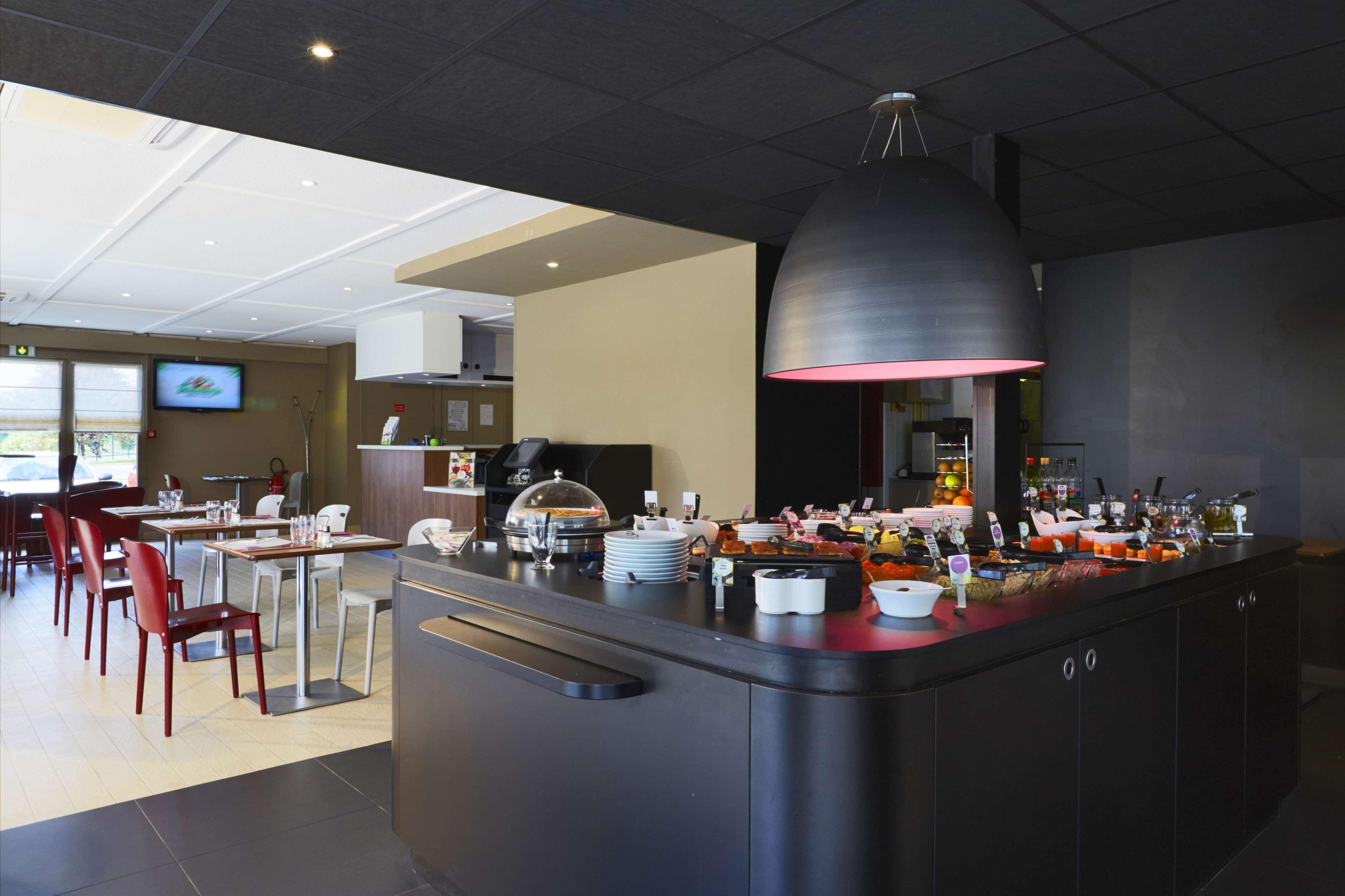 Campanile Lille - Lomme Hotel Exterior photo