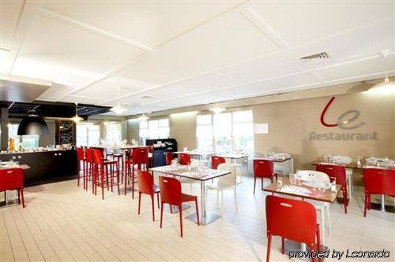 Campanile Lille - Lomme Hotel Restaurant photo